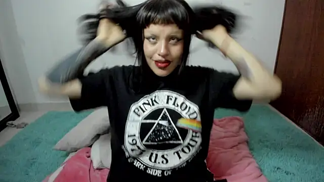 Snapshot of Lucyfx666 chatting on 01/13/25, 06:06 Lucyfx666 online show from 01/13/25, 06:06