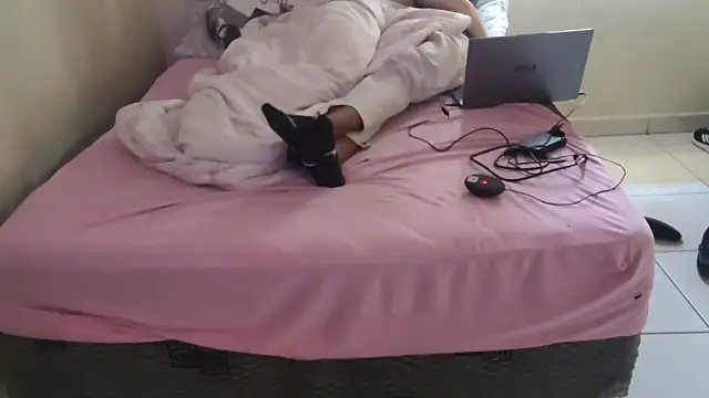 RenziTatte online show from 09/25/25, 06:11