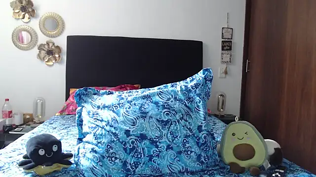 Snapshot of TatianaMonteross chatting on 11/07/25, 04:18 TatianaMonteross online show from 11/07/25, 04:18