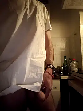 Snapshot of Fragolina73- chatting on 10/08/25, 10:40 Fragolina73- online show from 10/08/25, 10:40