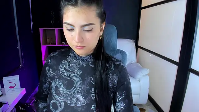 Snapshot of TifanyWhite_ chatting on 03/15/25, 11:17 TifanyWhite online show from 03/15/25, 11:17