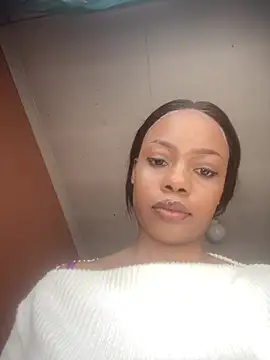 NAUGHTYSHALOTXX online show from 07/18/26, 10:19