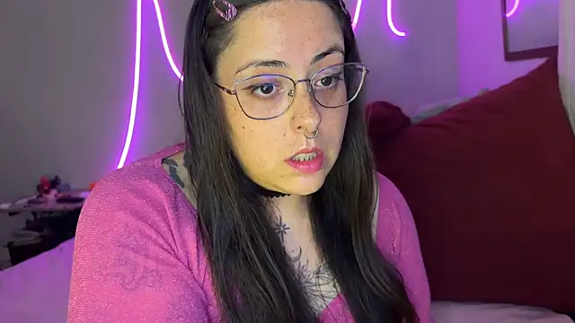 Snapshot of Mizztikaa chatting on 12/01/25, 07:52 Mizztikaa online show from 12/01/25, 07:52