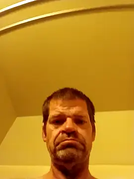 Snapshot of swervenherb chatting on 10/31/25, 06:14 swervenherb online show from 10/31/25, 06:14