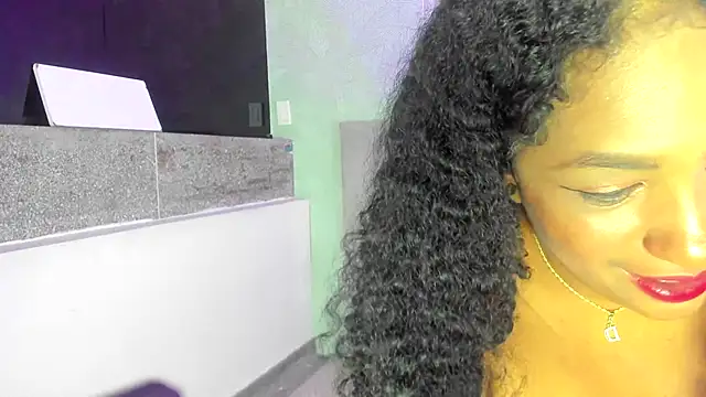 Annie-Wolf online show from 01/18/25, 01:08