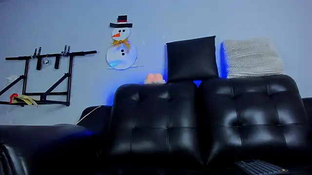 Rob saenz  online show from 12/11/24, 02:41