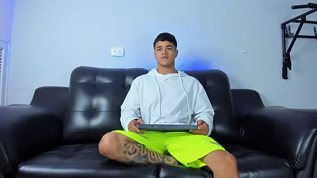 Rob saenz  online show from 02/02/25, 12:46