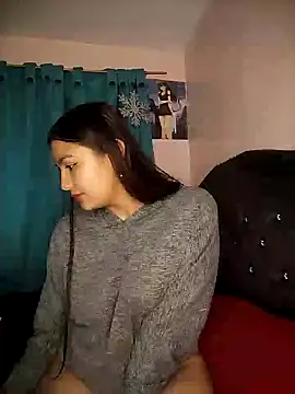 Snapshot of Nahiara_velez chatting on 02/06/25, 01:38 Nahiara velez online show from 02/06/25, 01:38