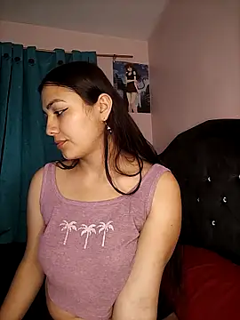 Snapshot of Nahiara_velez chatting on 02/16/25, 05:04 Nahiara velez online show from 02/16/25, 05:04