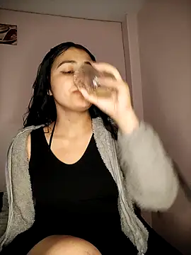 Snapshot of Nahiara_velez chatting on 03/14/25, 05:16 Nahiara velez online show from 03/14/25, 05:16
