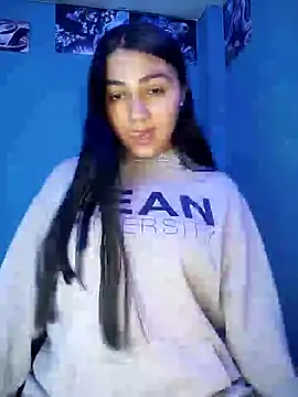 Snapshot of Nahiara_velez chatting on 10/11/25, 01:05 Nahiara velez online show from 10/11/25, 01:05