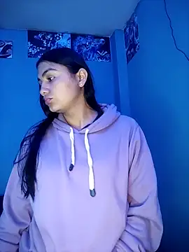 Snapshot of Nahiara_velez chatting on 10/18/25, 12:24 Nahiara velez online show from 10/18/25, 12:24