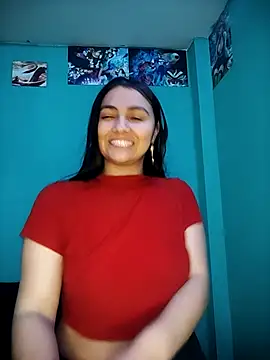 Snapshot of Nahiara_velez chatting on 12/21/25, 01:02 Nahiara velez online show from 12/21/25, 01:02