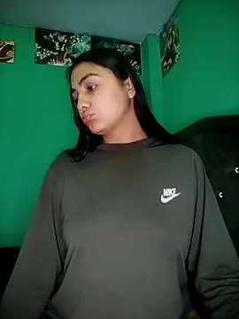 Snapshot of Nahiara_velez chatting on 06/13/26, 08:29 Nahiara velez online show from 06/13/26, 08:29