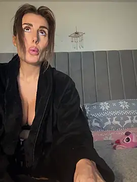 UKSYDNEYFOX online show from 03/05/25, 03:07