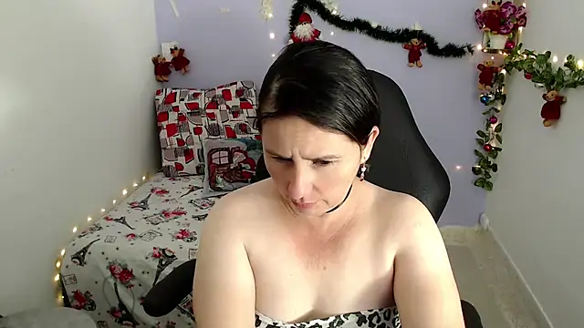 victoria jones online show from 01/02/25, 04:02