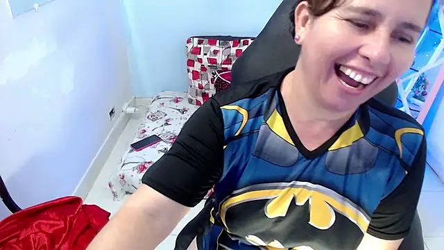 Snapshot of victoria_jones chatting on 02/03/26, 03:50 victoria jones online show from 02/03/26, 03:50
