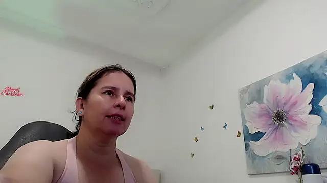 Snapshot of victoria_jones chatting on 04/09/26, 01:49 victoria jones online show from 04/09/26, 01:49