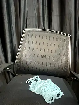 Diya Chopra online show from 10/04/25, 03:48