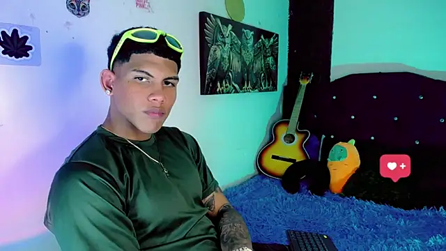 Damian latinxxx online show from 01/16/25, 09:05