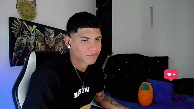 Damian latinxxx online show from 01/17/25, 06:04