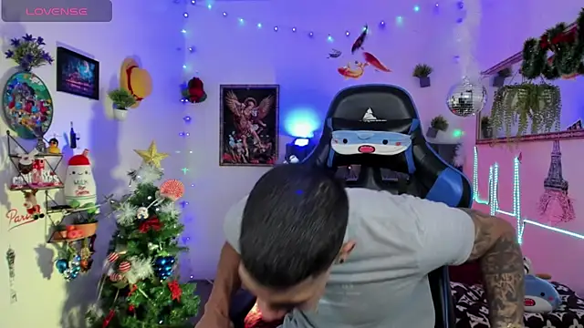 Damian latinxxx online show from 11/30/25, 03:10