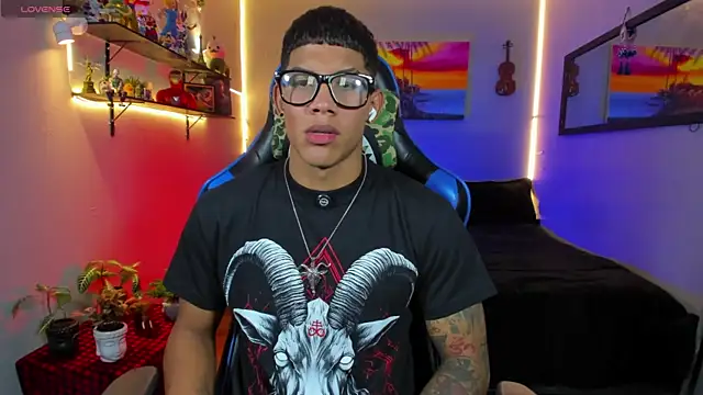 Damian latinxxx online show from 07/17/26, 09:05