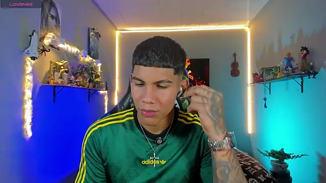 Damian latinxxx online show from 07/21/26, 09:00