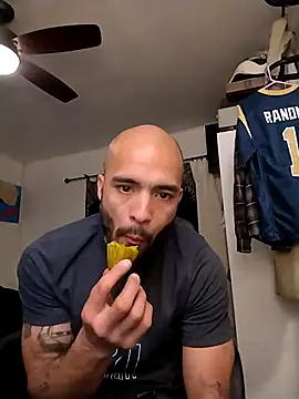 JohnnyDeep187 online show from 02/26/25, 06:04