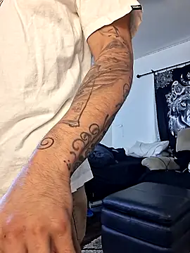 JohnnyDeep187 online show from 10/05/25, 11:57