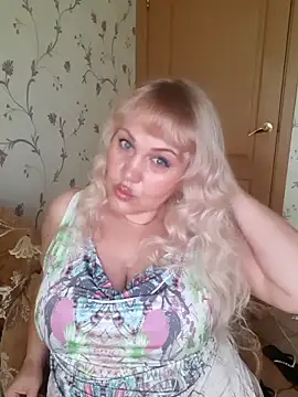 IsabellaBoni online show from 06/15/26, 06:37