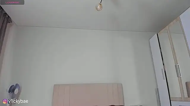 sweety vikky online show from 09/18/25, 01:40