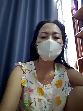 Snapshot of Baby-sexytits18 chatting on 10/06/25, 11:13 Baby-sexytits18 online show from 10/06/25, 11:13