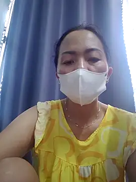 Snapshot of Baby-sexytits18 chatting on 10/20/25, 11:27 Baby-sexytits18 online show from 10/20/25, 11:27