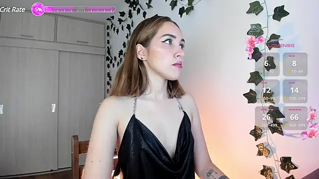 Sarah Castillo  online show from 12/31/24, 03:12