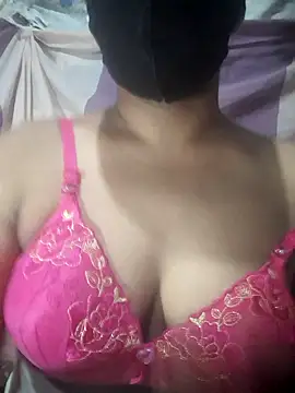 Snapshot of Tharukasenevirathne chatting on 07/27/26, 04:36 Tharukasenevirathne online show from 07/27/26, 04:36