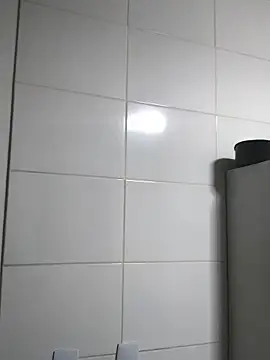 Snapshot of Catmila94 chatting on 11/13/25, 01:26 Catmila94 online show from 11/13/25, 01:26