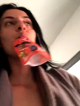 Snapshot of Catmila94 chatting on 11/22/25, 03:11 Catmila94 online show from 11/22/25, 03:11