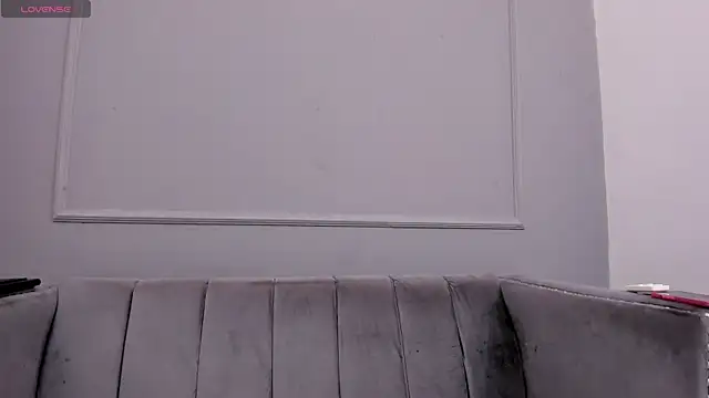 Isabellsmmith online show from 12/31/24, 03:34