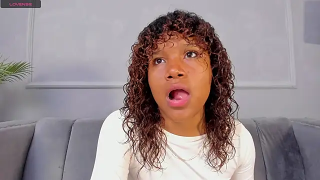 Isabellsmmith online show from 02/27/25, 03:58