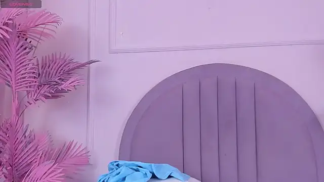 Isabellsmmith online show from 10/10/25, 07:46