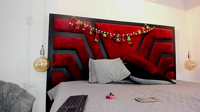 carolaine94 online show from 12/16/24, 07:00