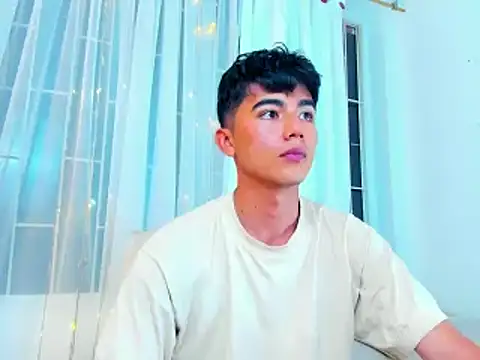 Snapshot of shawn__sanderson1 chatting on 02/07/25, 06:34 shawn sanderson1 online show from 02/07/25, 06:34