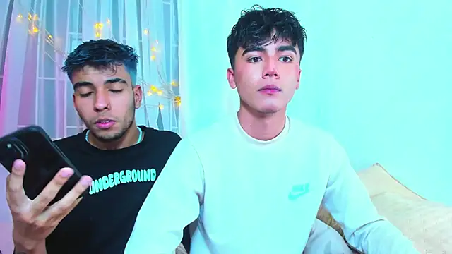 Snapshot of shawn__sanderson1 chatting on 03/03/25, 01:31 shawn sanderson1 online show from 03/03/25, 01:31