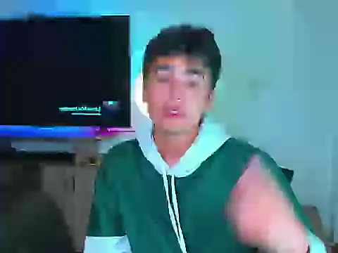 Snapshot of shawn__sanderson1 chatting on 10/17/25, 01:20 shawn sanderson1 online show from 10/17/25, 01:20