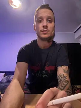 Snapshot of BWC69_69_69 chatting on 12/01/24, 08:31 BWC69 69 69 online show from 12/01/24, 08:31