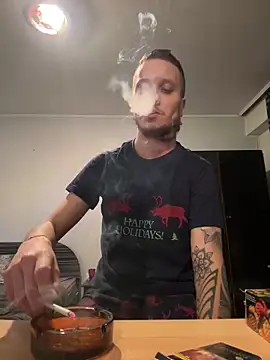 Snapshot of BWC69_69_69 chatting on 12/04/24, 09:02 BWC69 69 69 online show from 12/04/24, 09:02