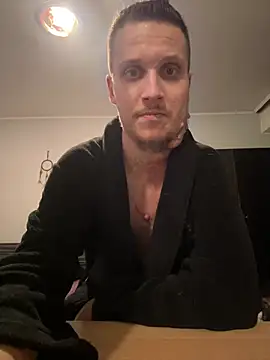 Snapshot of BWC69_69_69 chatting on 12/21/24, 10:51 BWC69 69 69 online show from 12/21/24, 10:51