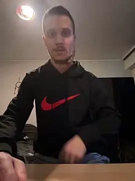 Snapshot of BWC69_69_69 chatting on 12/25/24, 02:13 BWC69 69 69 online show from 12/25/24, 02:13