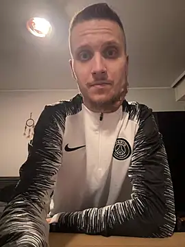 Snapshot of BWC69_69_69 chatting on 12/28/24, 07:54 BWC69 69 69 online show from 12/28/24, 07:54